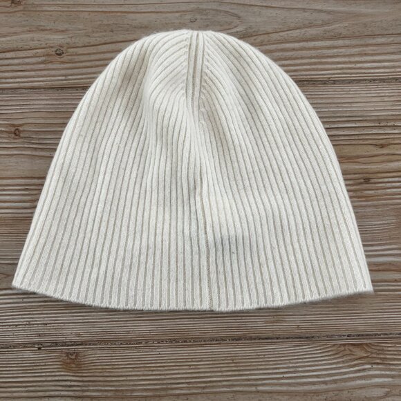 Nike 100% Cashmere Cream Beanie – Ribbed Knit – Luxe Everyday Layer - Picture 3 of 5